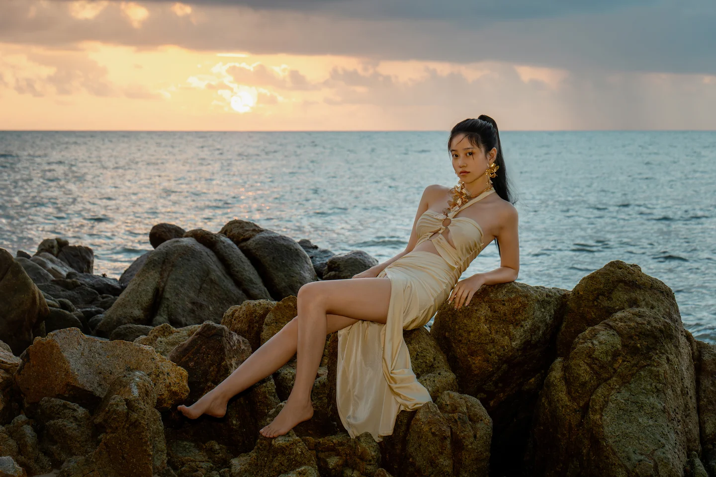 年年 - 海边维纳斯 [80P-549MB] tg@simisebaisi 【丝足阁】011.webp